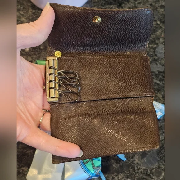 Louis Vuitton Damier Ebene 4 Key Case Holder W/Twilly, Charms, & Wristlet Added - Picture 12 of 17